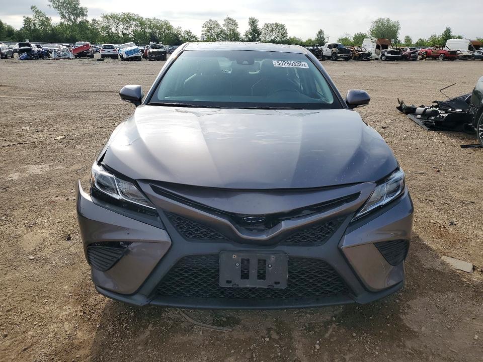 Продаж на аукціоні авто 2018 Toyota Camry Hybrid, vin: 4T1B21HK7JU003823, номер лоту: 54295336