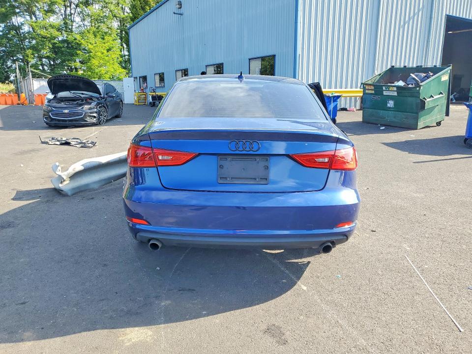 Продажа на аукционе авто 2015 Audi A3, vin: WAUBFHFFXF1067447, номер лота: 55031156