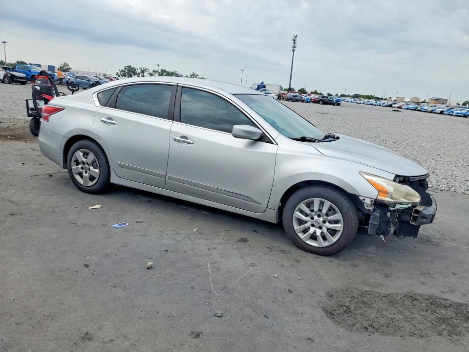 2015 Nissan Altima მანქანა იყიდება აუქციონზე, vin: 1N4AL3AP0FC137333, აუქციონის ნომერი: 53281696