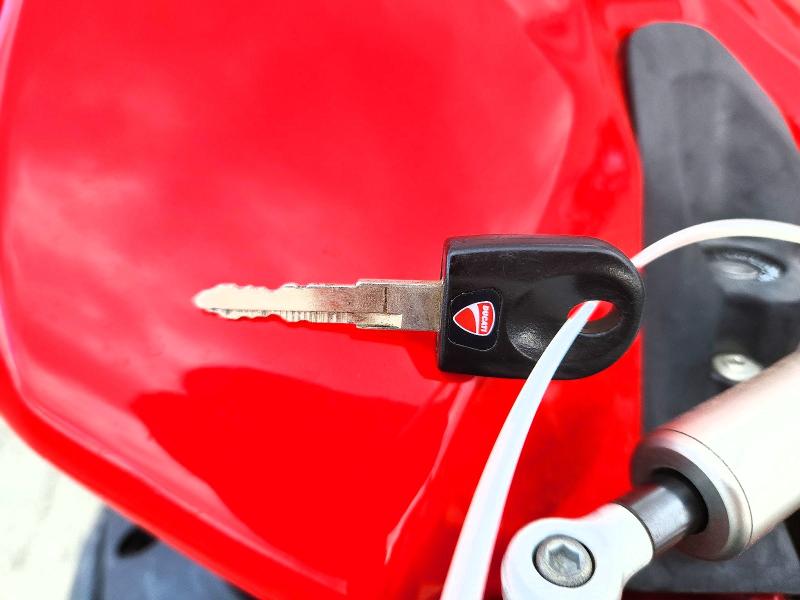 55532996 :رقم المزاد ، ZDM1XBMV1CB021325 vin ، 2012 Ducati Superbike مزاد بيع