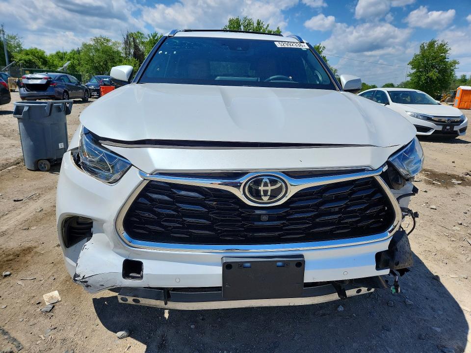 2022 Toyota Highlander მანქანა იყიდება აუქციონზე, vin: 5TDFZRBH7NS193100, აუქციონის ნომერი: 52992336