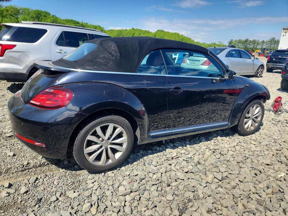 53024436 :رقم المزاد ، 3VW517AT7HM813782 vin ، 2017 Volkswagen Beetle مزاد بيع