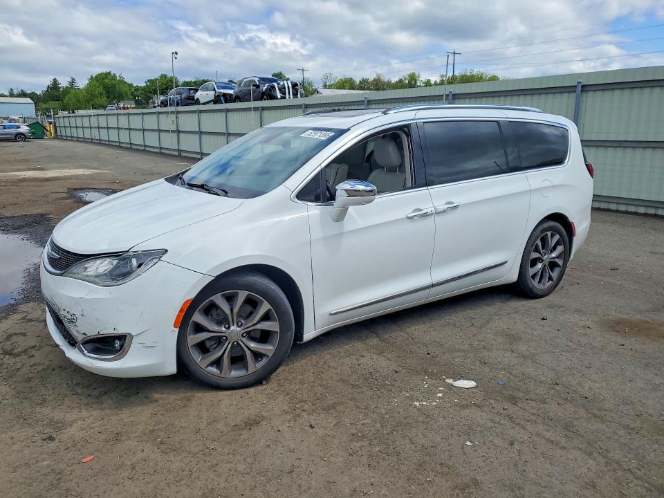 Продажа на аукционе авто 2017 Chrysler Pacifica, vin: 2C4RC1GG4HR545384, номер лота: 52971396
