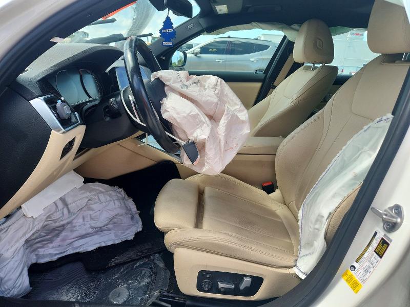 52443326 :رقم المزاد ، 3MW5R1J04M8B83721 vin ، 2021 Bmw 330i مزاد بيع