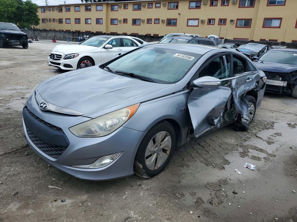 54102596 :رقم المزاد ، KMHEC4A46FA122785 vin ، 2015 Hyundai Sonata Hybrid مزاد بيع