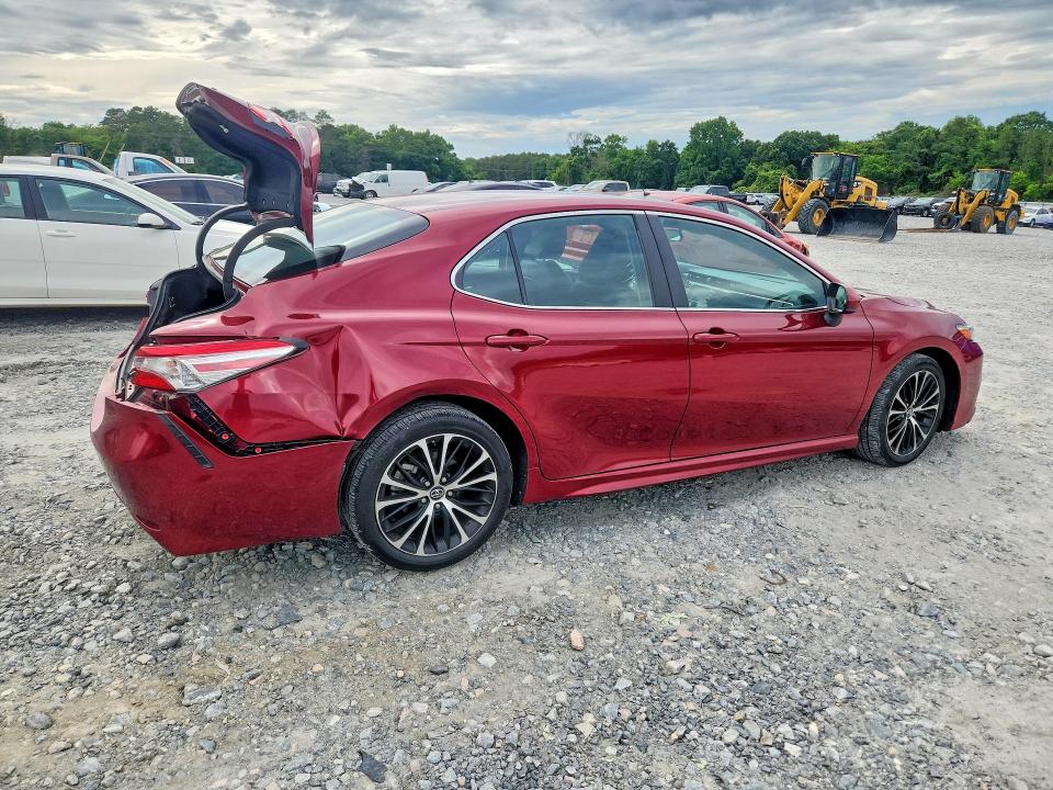 Auction sale of the 2018 Toyota Camry, vin: 4T1B11HK7JU646949, lot number: 55360486