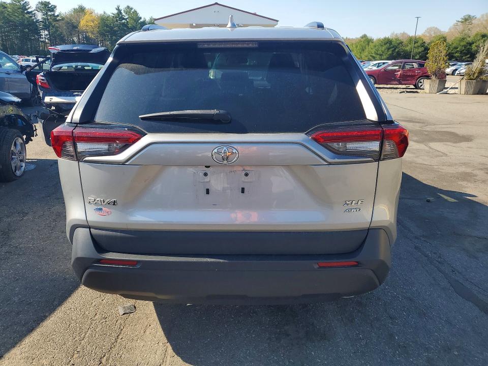 51696176 :رقم المزاد ، 2T3P1RFV4MW169071 vin ، 2021 Toyota Rav4 مزاد بيع