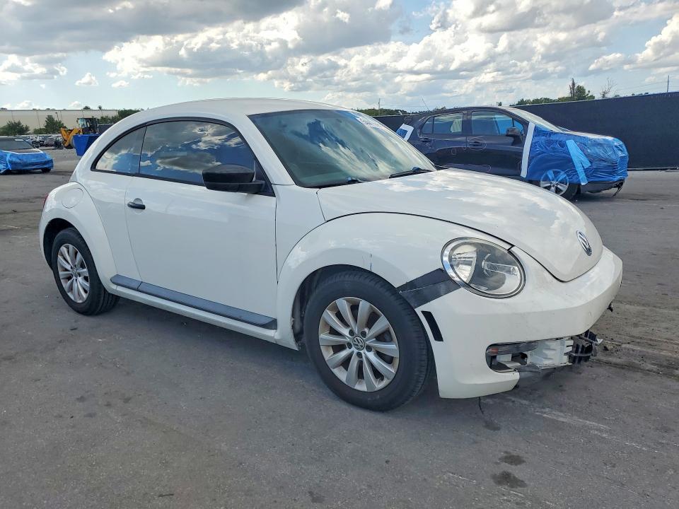 2014 Volkswagen Beetle მანქანა იყიდება აუქციონზე, vin: 3VWFP7AT9EM624291, აუქციონის ნომერი: 54447596