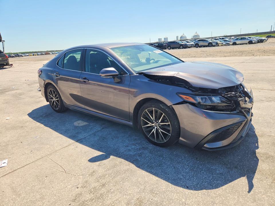 51784206 :رقم المزاد ، 4T1T11AKXPU763061 vin ، 2023 Toyota Camry مزاد بيع