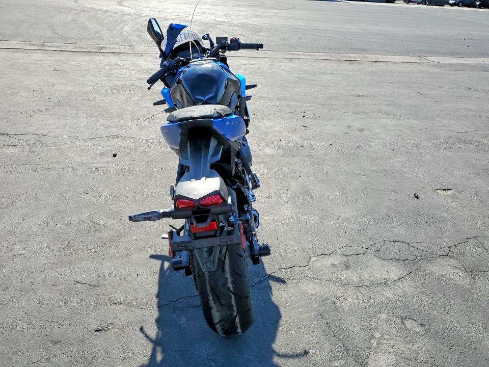 2025 Suzuki Gsx800 მანქანა იყიდება აუქციონზე, vin: JS1EM13B9S7100826, აუქციონის ნომერი: 50941206