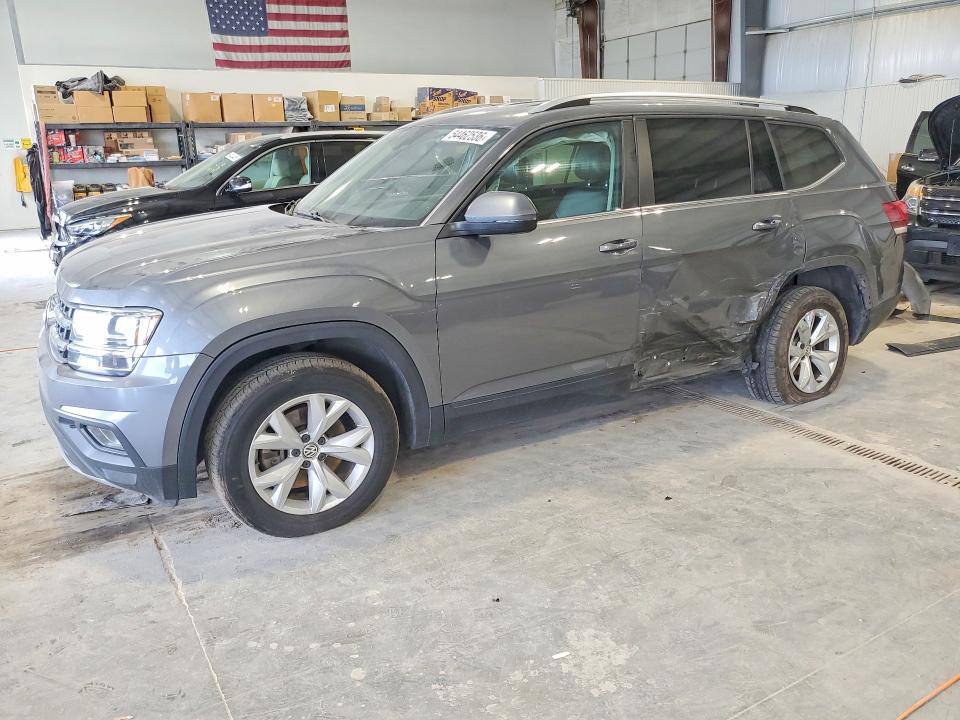 54462536 :رقم المزاد ، 1V2LR2CAXJC512026 vin ، 2018 Volkswagen Atlas مزاد بيع