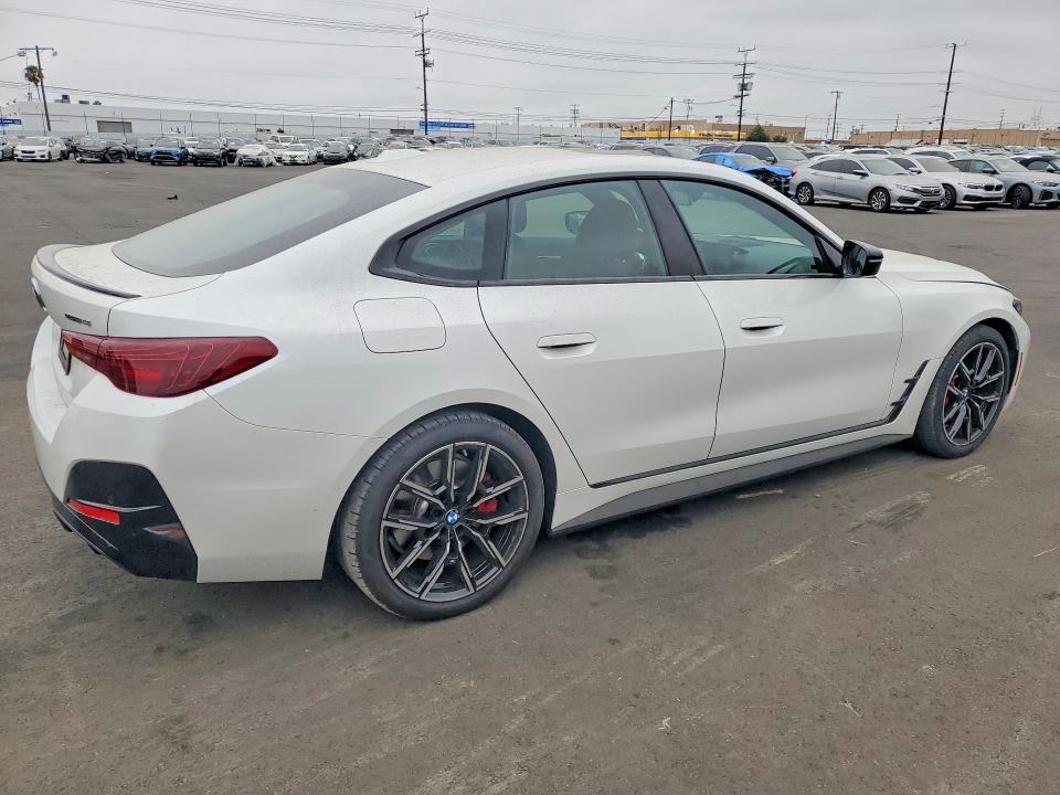 53276066 :رقم المزاد ، WBY23HD06SFU51702 vin ، 2025 Bmw I4 مزاد بيع