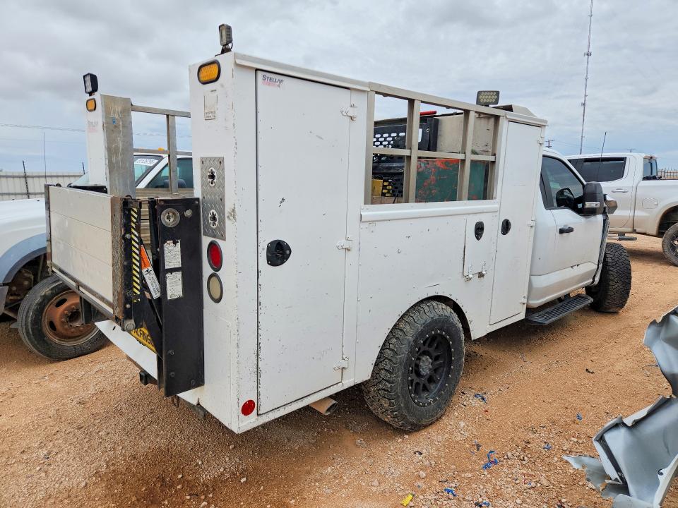 Продаж на аукціоні авто 2023 Ford F350, vin: 1FDRF3EN0PEE23827, номер лоту: 51822416