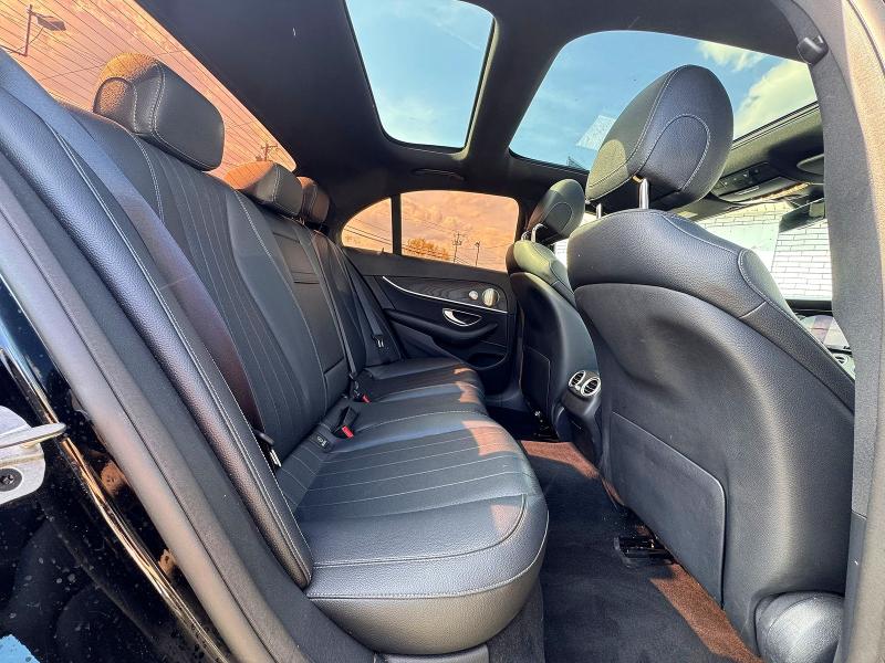 Продаж на аукціоні авто 2022 Mercedes-benz E, vin: W1KZF8EBXNB029411, номер лоту: 52910626