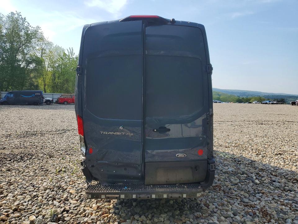 52478706 :رقم المزاد ، 1FTBR3X84MKA83082 vin ، 2021 Ford Transit مزاد بيع