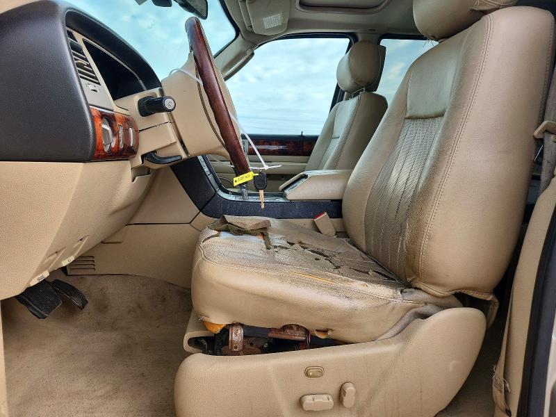 52557626 :رقم المزاد ، 5LMFU27556LJ10540 vin ، 2006 Lincoln Townhouse Navigator مزاد بيع
