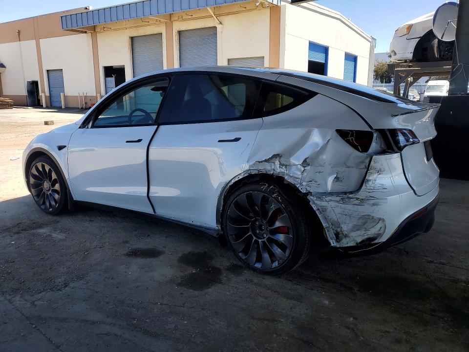 2023 Tesla Model Y მანქანა იყიდება აუქციონზე, vin: 7SAYGDEFXPF822984, აუქციონის ნომერი: 52852986