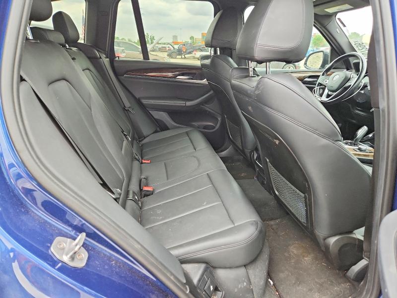 55107296 :رقم المزاد ، 5UXTR9C57JLD71852 vin ، 2018 Bmw X3 مزاد بيع