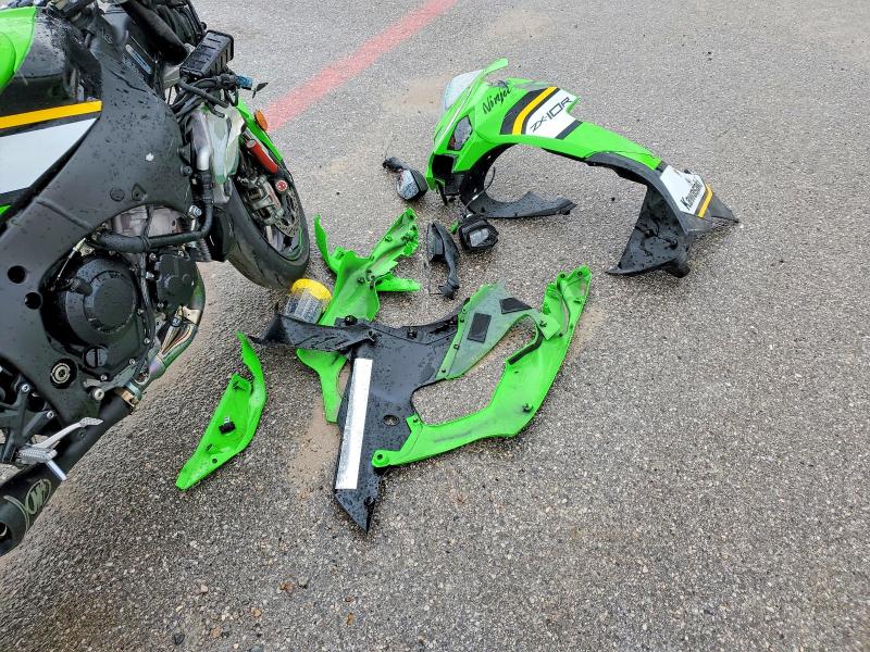 51418506 :رقم المزاد ، JKBZXVM16SA009405 vin ، 2025 Kawasaki Ninja Zx مزاد بيع