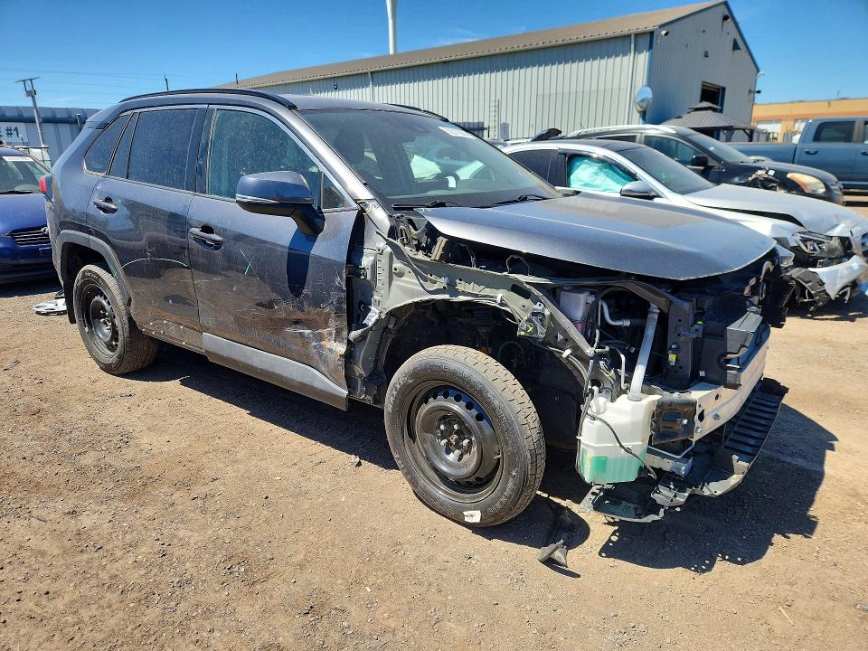 2021 Toyota Rav4 მანქანა იყიდება აუქციონზე, vin: 2T3B1RFV4MC147129, აუქციონის ნომერი: 52312296