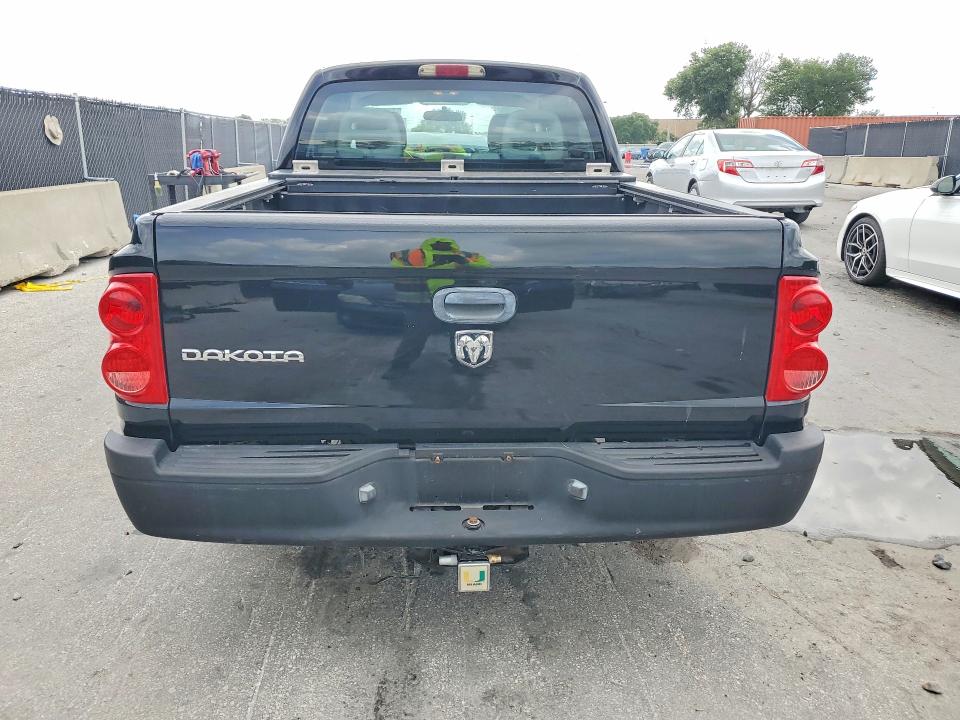 2005 Dodge Dakota მანქანა იყიდება აუქციონზე, vin: 1D7HE28K55S186674, აუქციონის ნომერი: 55074986