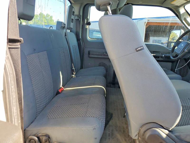 53042596 :رقم المزاد ، 1FT7X2B6XFEB31018 vin ، 2015 Ford F250 مزاد بيع