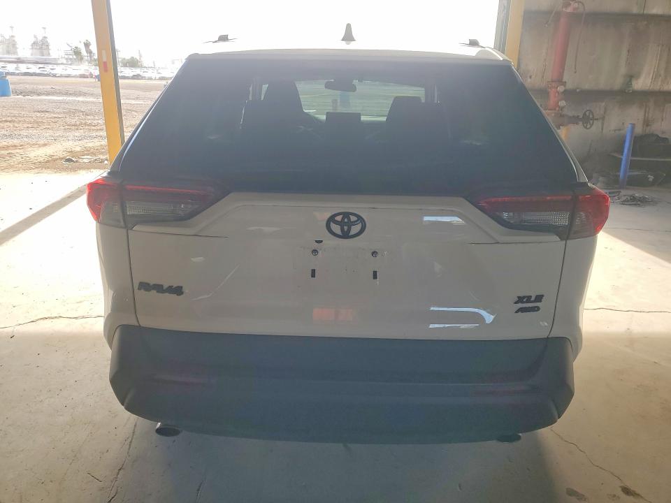 54690286 :رقم المزاد ، 2T3P1RFV7MC210472 vin ، 2021 Toyota Rav4 مزاد بيع