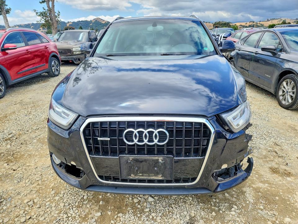 Продажа на аукционе авто 2015 Audi Q3, vin: WA1EFCFS2FR004631, номер лота: 55400076