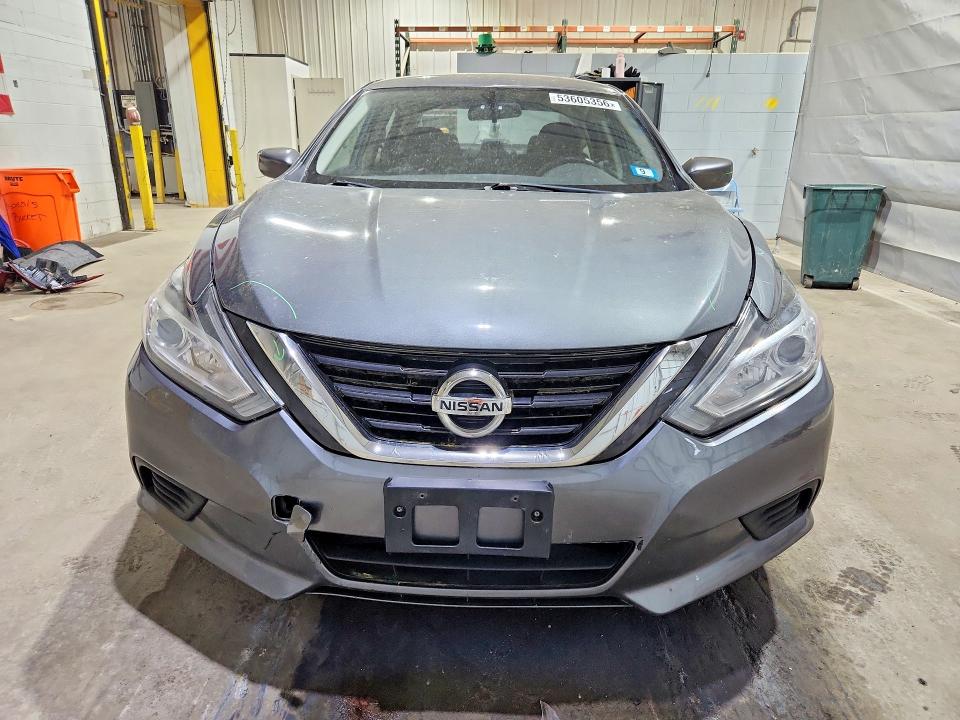 Продаж на аукціоні авто 2018 Nissan Altima, vin: 1N4AL3AP1JC188073, номер лоту: 53605356