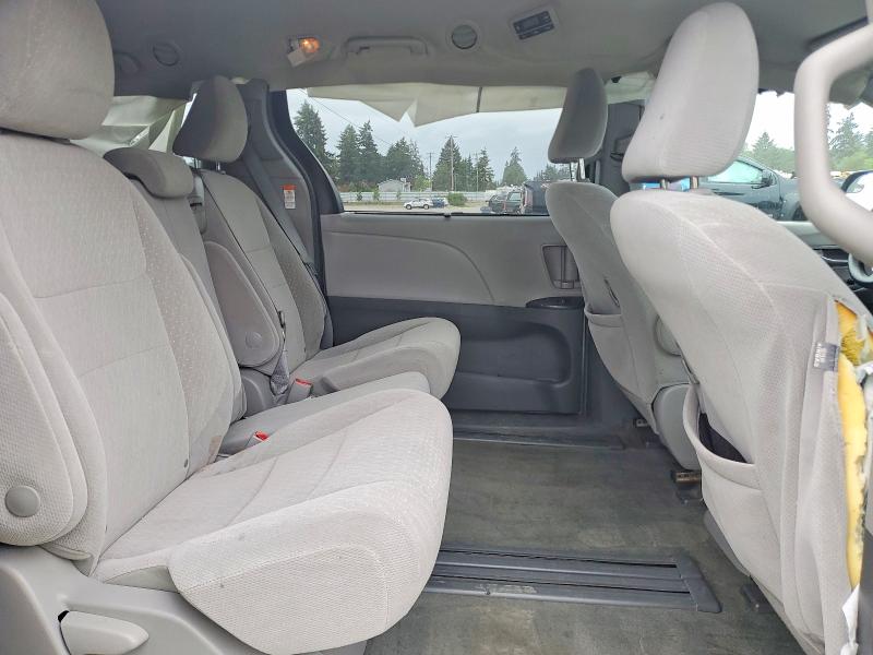 Продажа на аукционе авто 2018 Toyota Sienna, vin: 5TDKZ3DC1JS904751, номер лота: 55116346