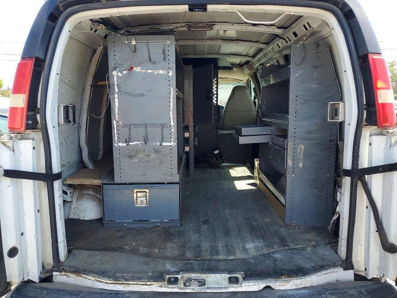 52710456 :رقم المزاد ، 1GCGG25V271223770 vin ، 2007 Chev Express G2500 مزاد بيع