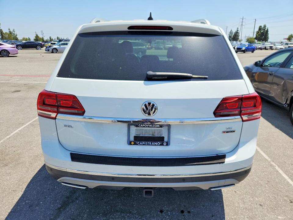 53807216 :رقم المزاد ، 1V2MR2CA6JC527482 vin ، 2018 Volkswagen Atlas مزاد بيع