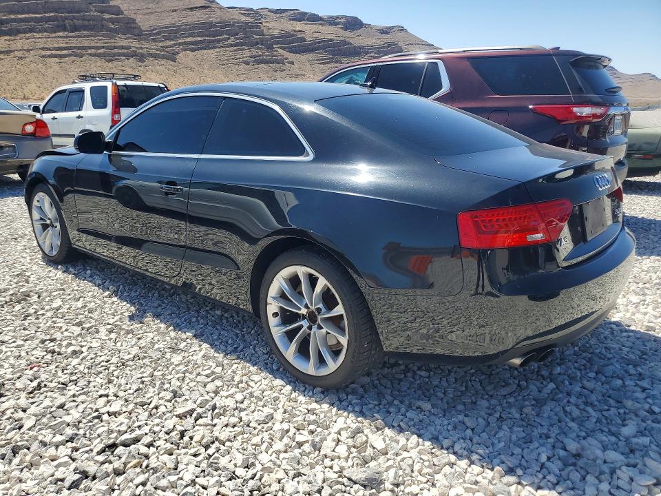 2013 Audi A5 მანქანა იყიდება აუქციონზე, vin: WAUVFAFR4DA002010, აუქციონის ნომერი: 53786176