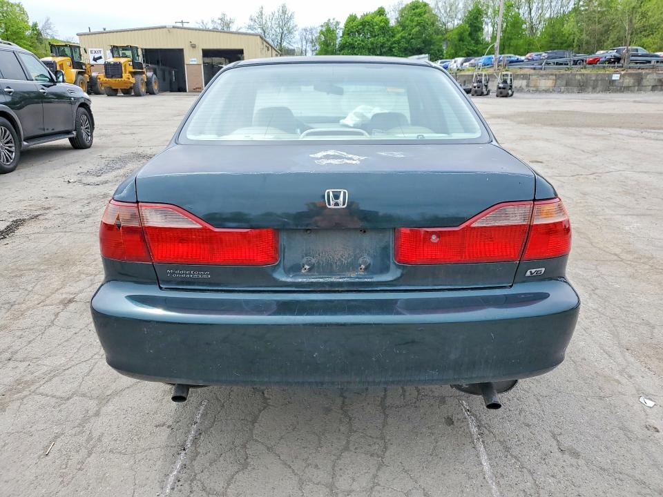 53210966 :رقم المزاد ، 1HGCG1650YA095863 vin ، 2000 Honda Accord مزاد بيع
