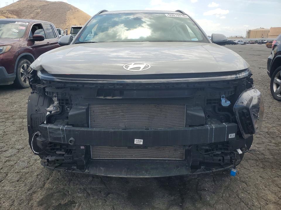 2025 Hyundai Kona მანქანა იყიდება აუქციონზე, vin: KM8HBCAB6SU305976, აუქციონის ნომერი: 55015216