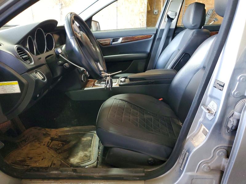 2013 Mercedes-benz C მანქანა იყიდება აუქციონზე, vin: WDDGF8ABXDR247223, აუქციონის ნომერი: 53606846