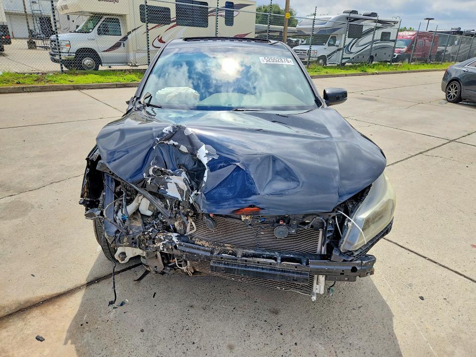 52552876 :رقم المزاد ، 1HGCR3F81EA014641 vin ، 2014 Honda Accord مزاد بيع