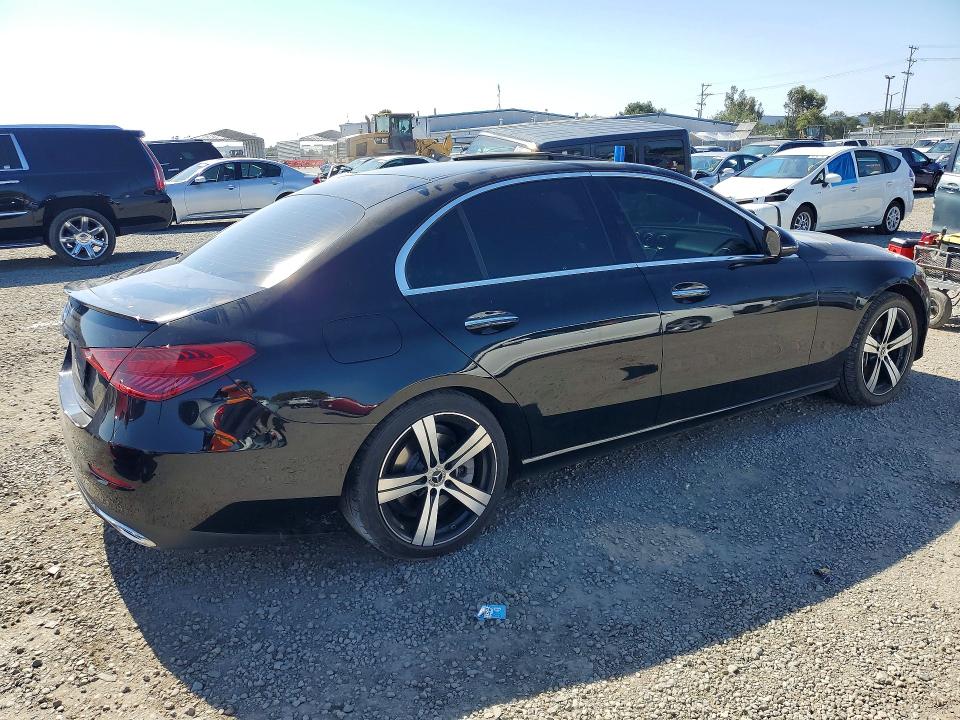 51915476 :رقم المزاد ، W1KAF4GB3NR062678 vin ، 2022 Mercedes-benz C300 مزاد بيع