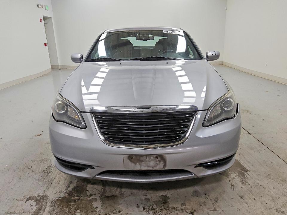 2013 Chrysler 200 მანქანა იყიდება აუქციონზე, vin: 1C3CCBBB8DN516019, აუქციონის ნომერი: 52562986