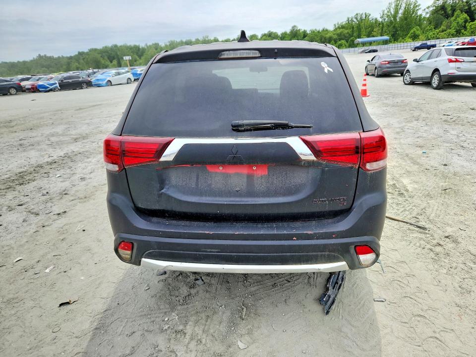 Продаж на аукціоні авто 2018 Mitsubishi Outlander, vin: JA4AD3A39JZ035453, номер лоту: 52239136
