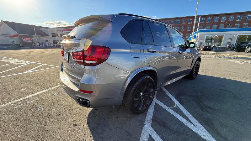 Продаж на аукціоні авто 2017 Bmw X5, vin: 5UXKR0C36H0V71913, номер лоту: 55984326