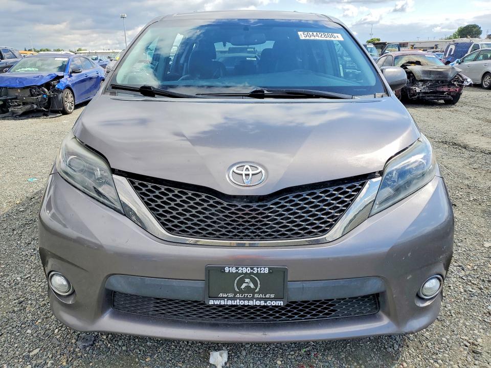 2016 Toyota Sienna მანქანა იყიდება აუქციონზე, vin: 5TDXK3DC6GS717914, აუქციონის ნომერი: 50442806