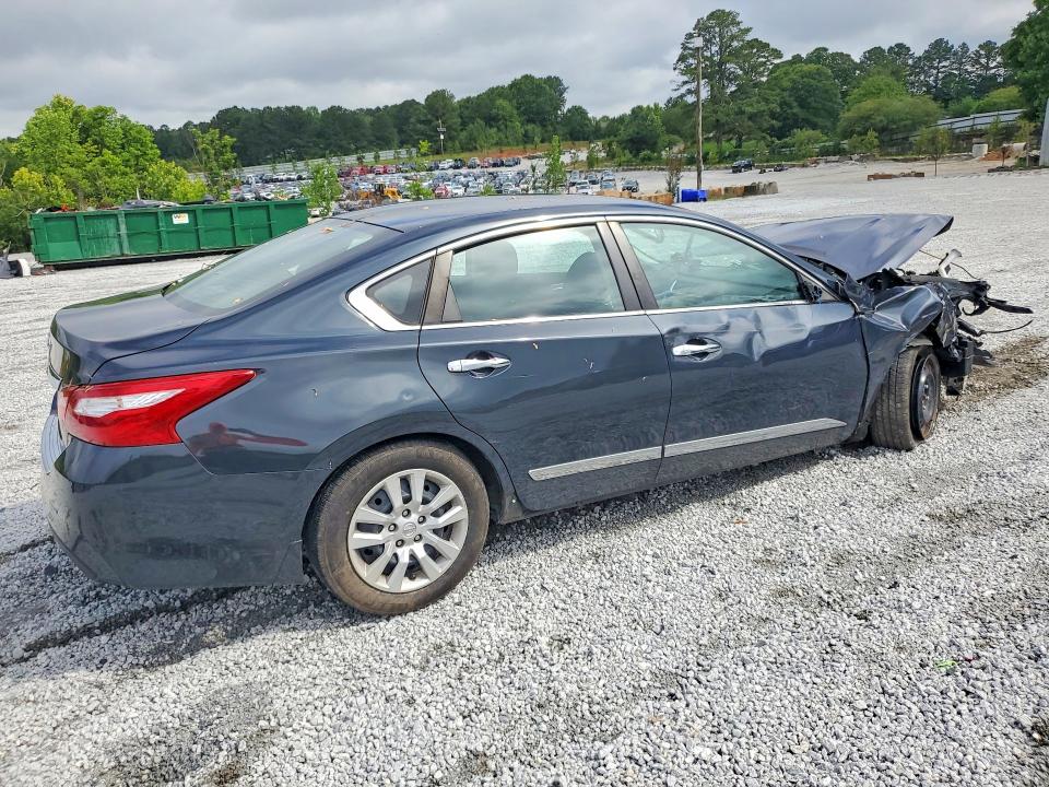 2017 Nissan Altima მანქანა იყიდება აუქციონზე, vin: 1N4AL3AP7HN355504, აუქციონის ნომერი: 55152756