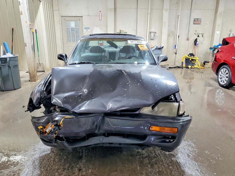 1996 Toyota Camry მანქანა იყიდება აუქციონზე, vin: 4T1BG12K4TU947592, აუქციონის ნომერი: 54773686