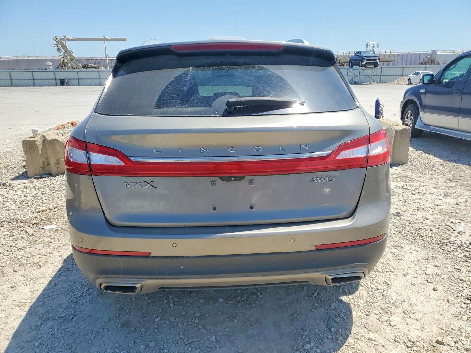 52072116 :رقم المزاد ، 2LMTJ8LR8GBL75064 vin ، 2016 Lincoln Mkx مزاد بيع