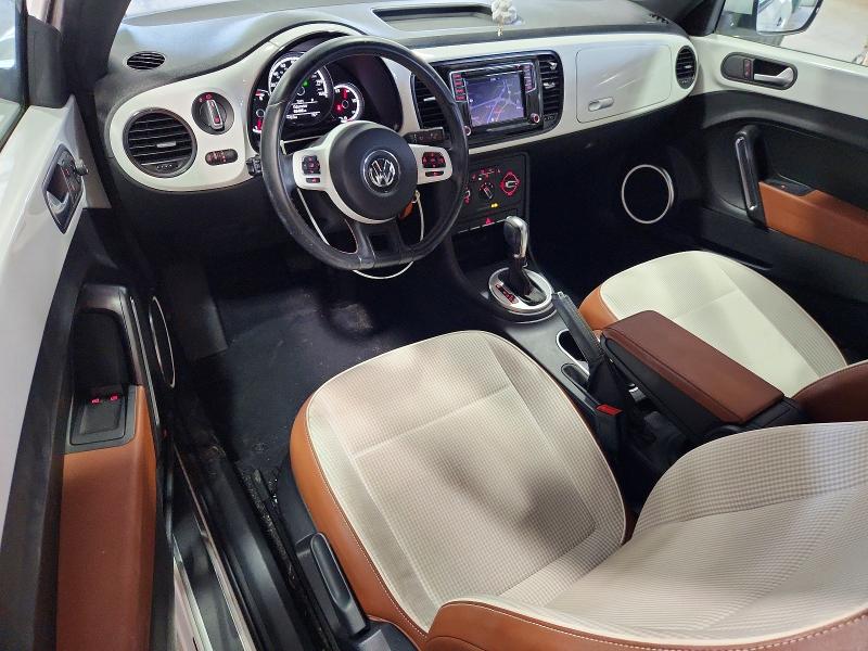 53531056 :رقم المزاد ، 3VWF17ATXGM637104 vin ، 2016 Volkswagen Beetle مزاد بيع