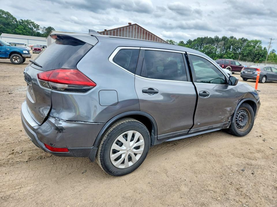 52616126 :رقم المزاد ، 5N1AT2MT5JC753286 vin ، 2018 Nissan Rogue مزاد بيع