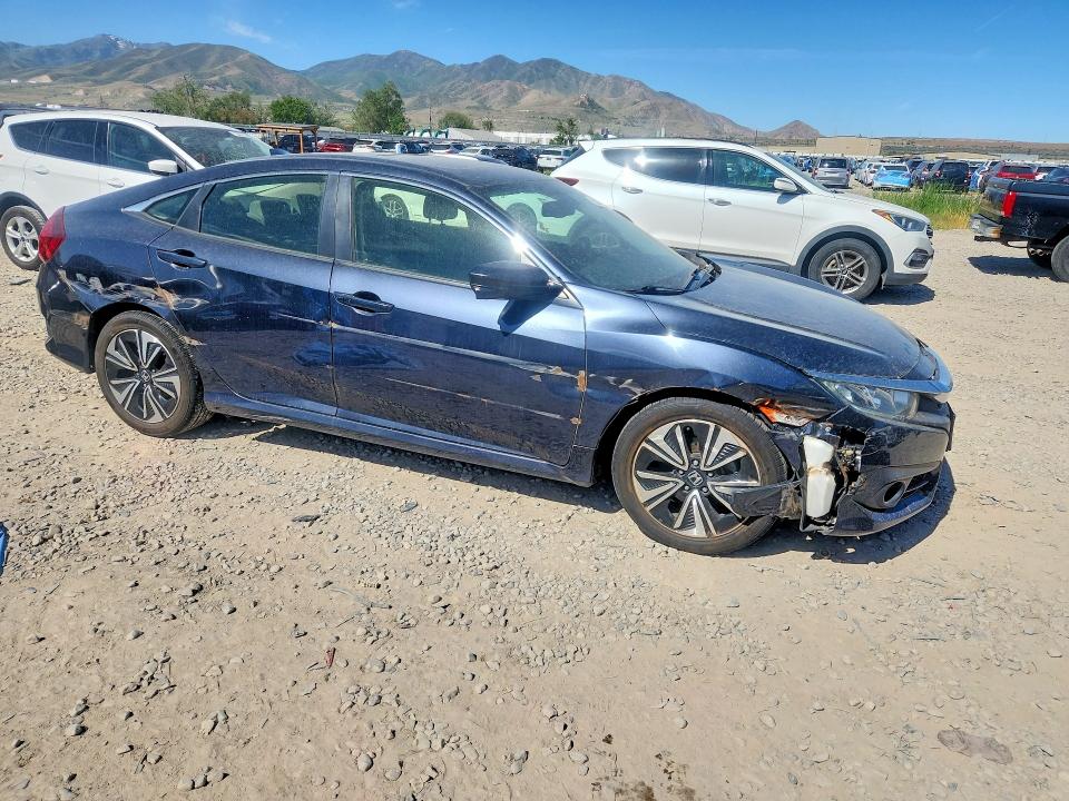 53903456 :رقم المزاد ، JHMFC1F73JX028250 vin ، 2018 Honda Civic مزاد بيع
