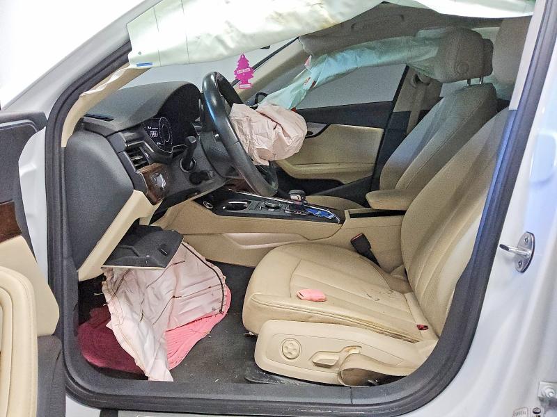 Продажа на аукционе авто 2019 Audi A4, vin: WAUENAF4XKN002199, номер лота: 51641626