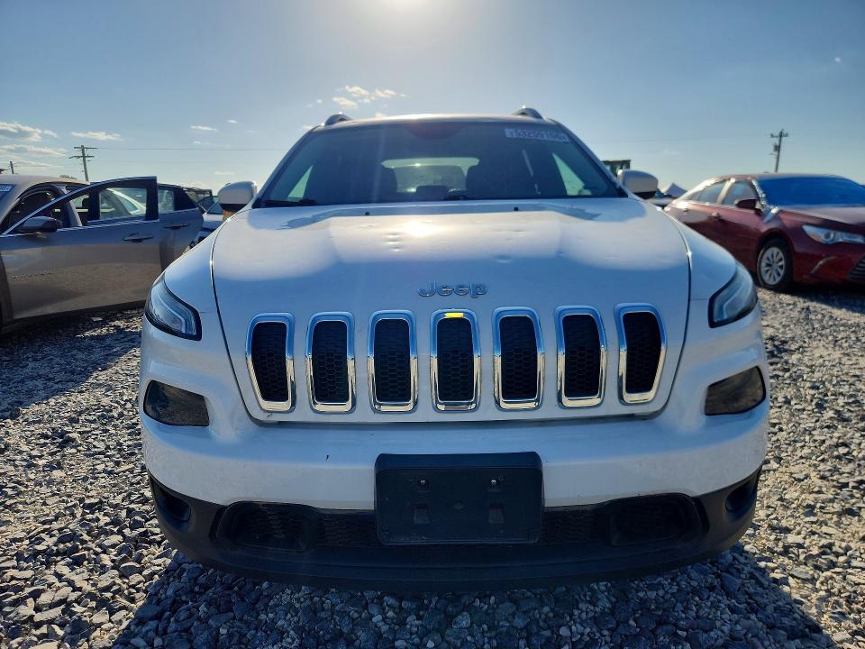 53259106 :رقم المزاد ، 1C4PJMCB7FW702502 vin ، 2015 Jeep Cherokee مزاد بيع